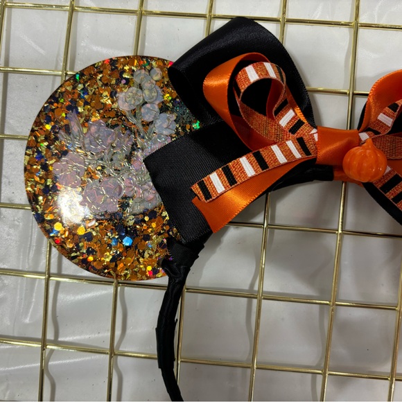 Resin Halloween ears - Picture 3 of 3